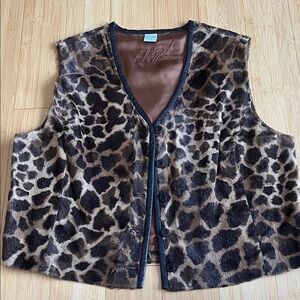 Peter Nygard Leopard Print Faux Fur Vest